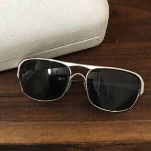 Oakley Women’s White Cover Story Sunglasses with Hard Case